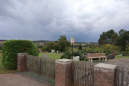 Friedhof Lütgenhausen Eingangsbereich des Firedhofes in Lütgenhausen © Samtgemeinde Gieboldehausen